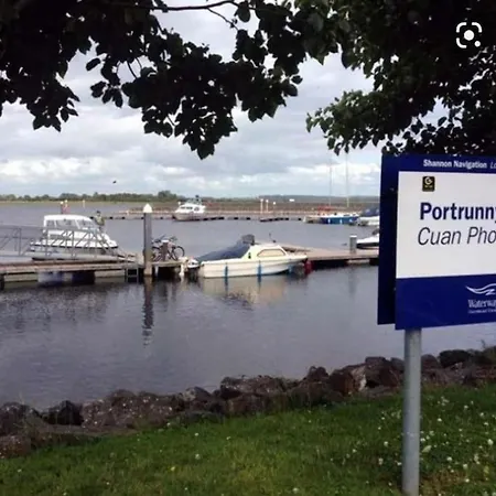 Private Bedroom. Athlone And Nearby Roscommon